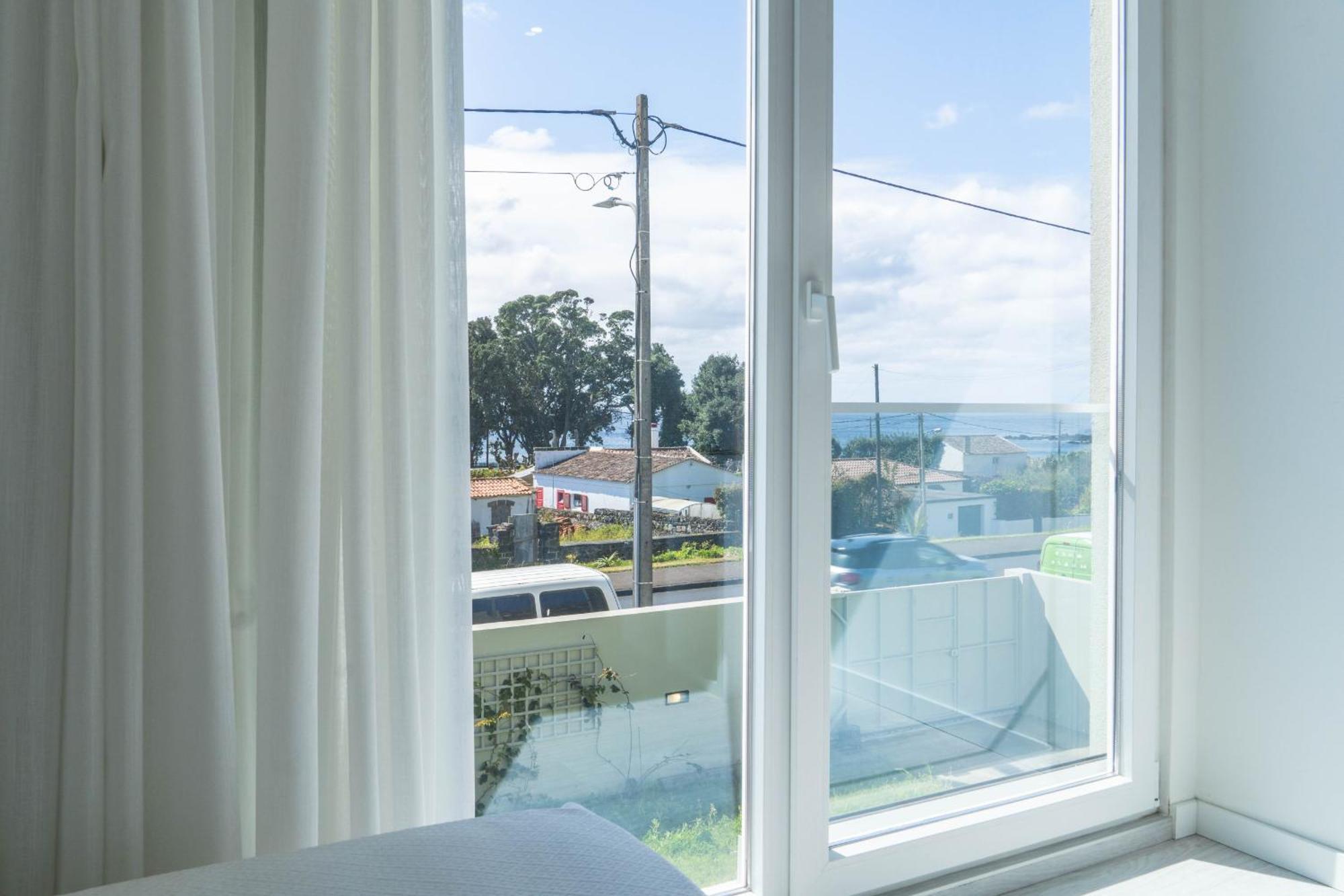 Beach Front Villa ปอนตาเดลกาดา ภายนอก รูปภาพ