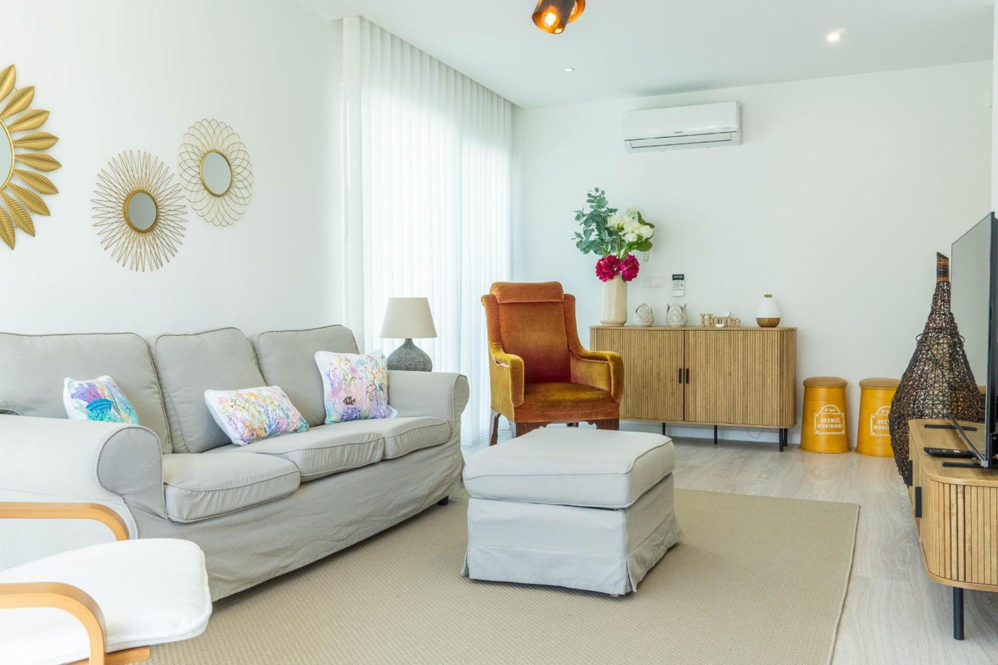 Beach Front Villa ปอนตาเดลกาดา ภายนอก รูปภาพ